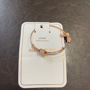 NWT Alex and Ani Rose Gold Paw Print Bracelet